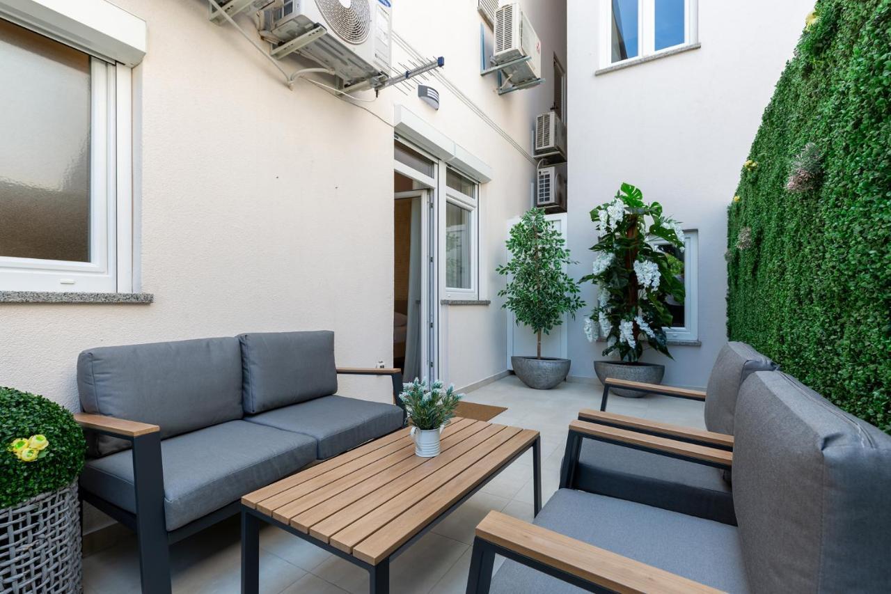 Stylish Apartment Mediterraneo Porec Exterior photo